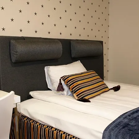 Hotelli Epoque &