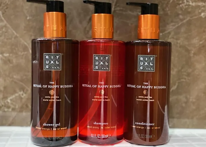 Epoque & מלון פיטרסארי