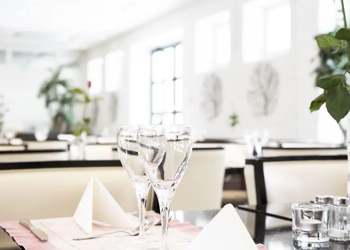 Epoque & 4* פיטרסארי