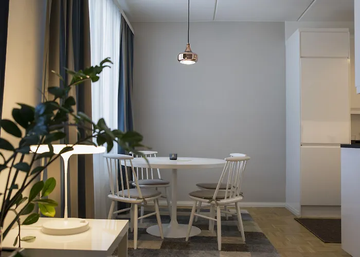 Epoque & פיטרסארי