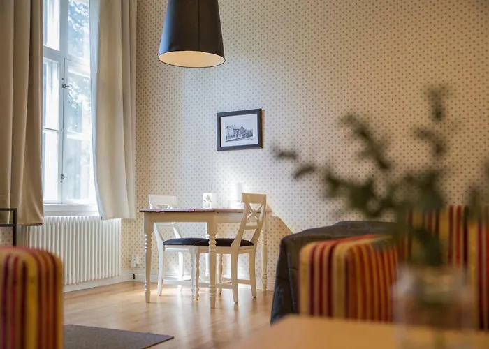 Epoque & מלון 4*